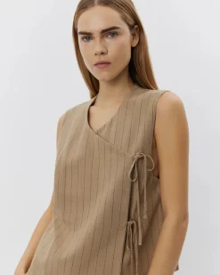 SOFIE SCHNOOR s251306 Cailinsw Vest Light brown